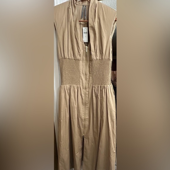 The Tommie Dress - Picture 5 of 5